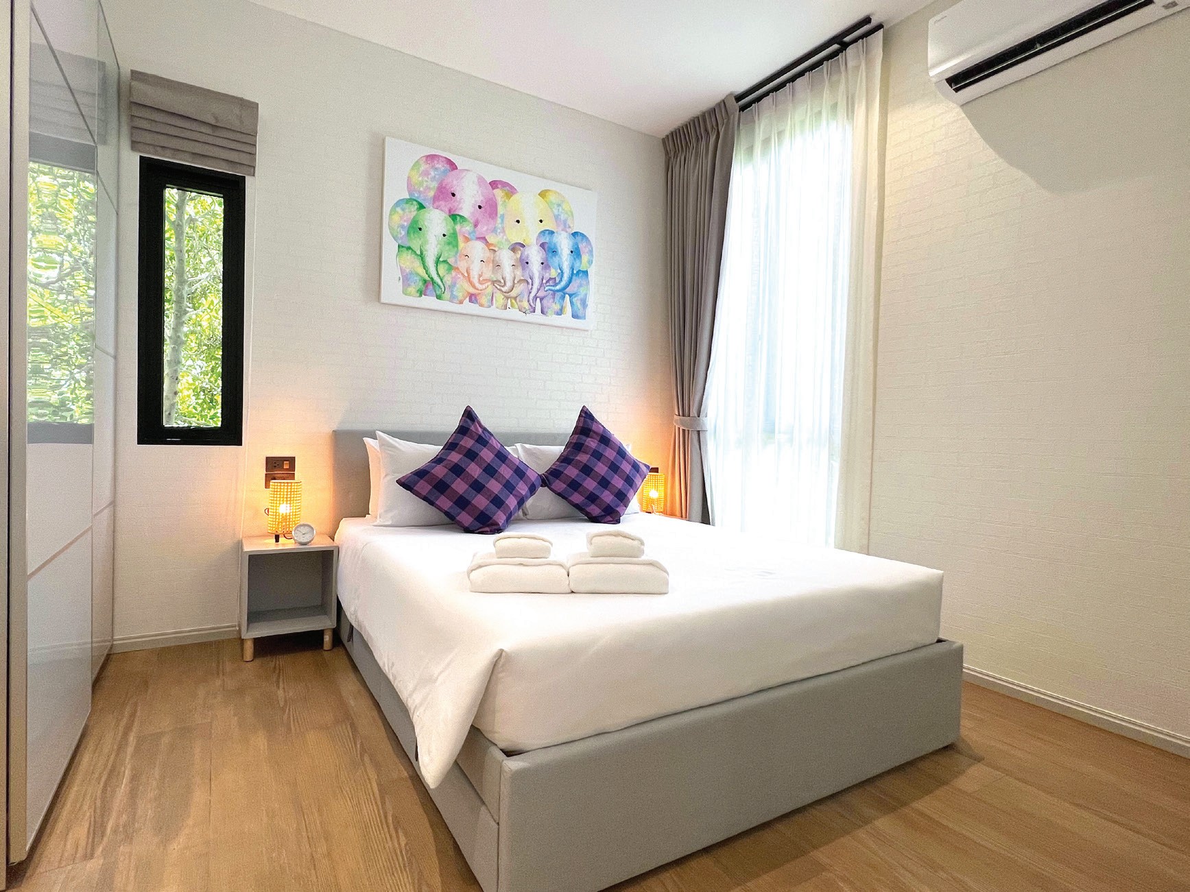 Living and dining area of a 36 sq.m. one bedroom residence